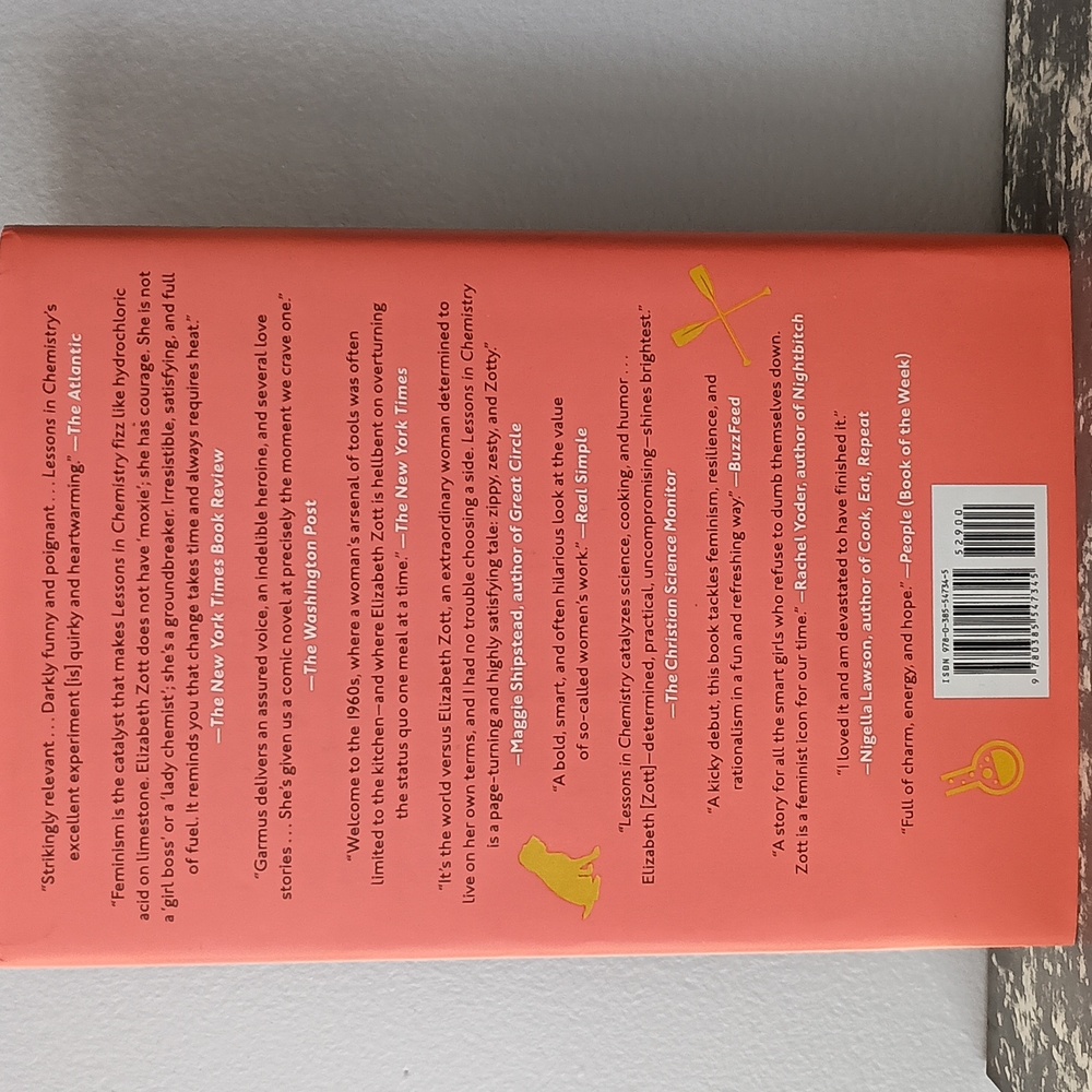 Lessons in Chemistry Hardcover Book By Bonnie Garmus - Picture 4 of 10